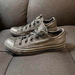 Women’s Converse All Star Blackout All Black Low Top shoes sneakers Size 6US